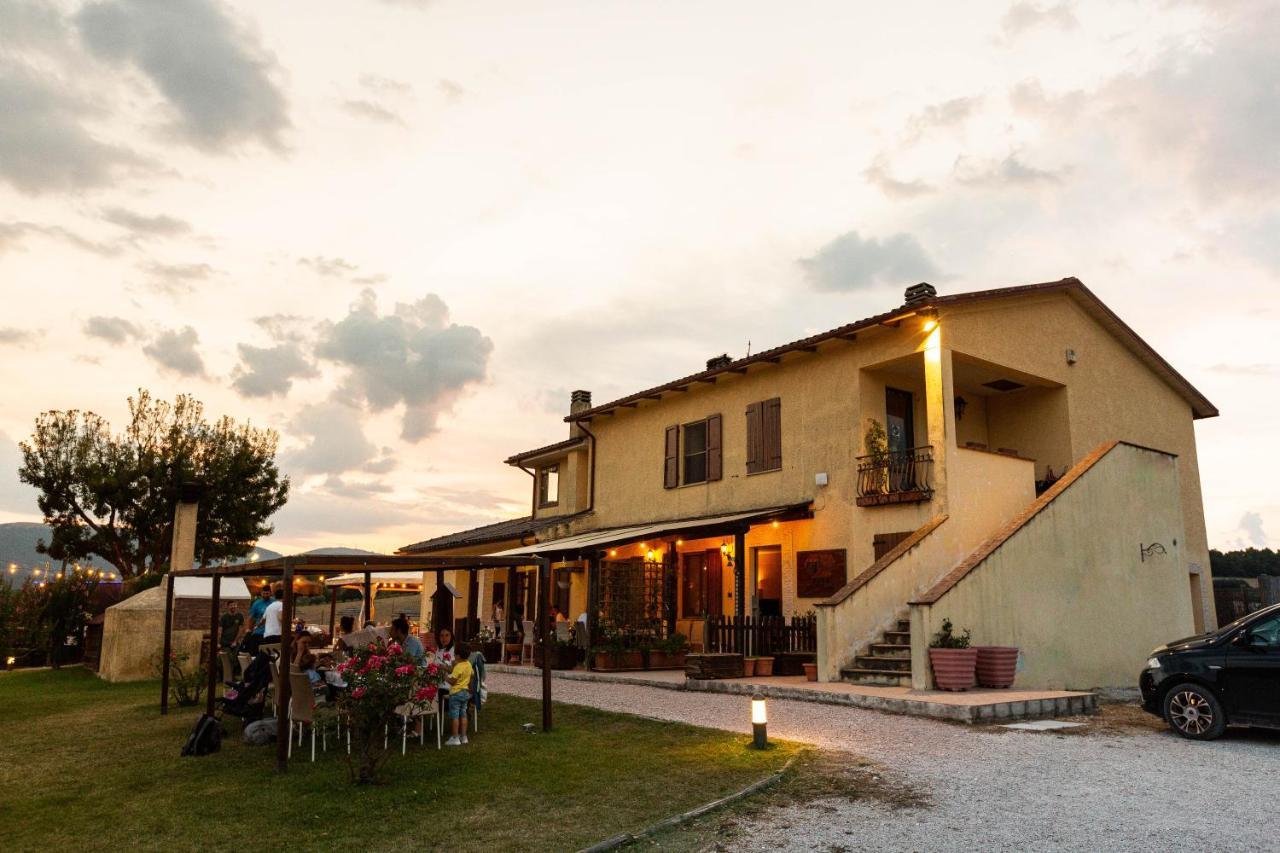 Agriturismo Agrileisuretime 斯波莱托 外观 照片