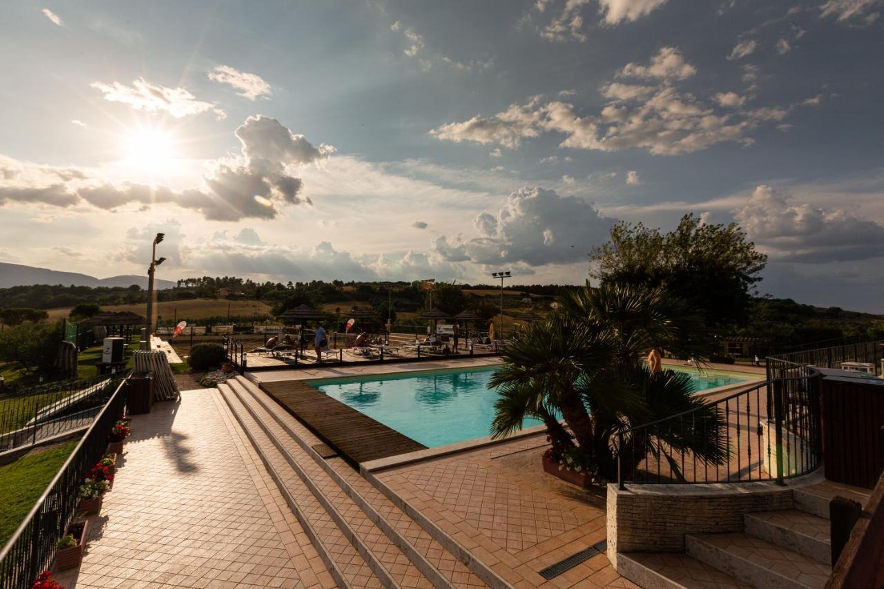 Agriturismo Agrileisuretime 斯波莱托 外观 照片